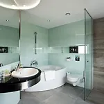 Qubus Hotel 4*