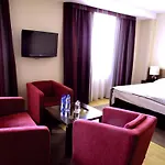 ホテル Qubus 4*