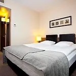 Hotel Qubus 4*