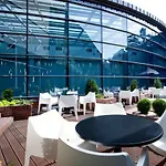 Qubus Hotel