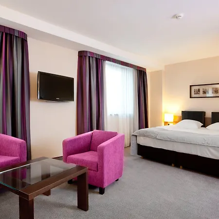 Qubus Hotel 4*