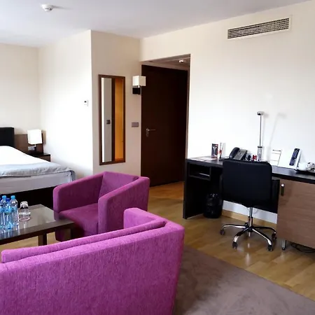 Qubus Otel 4*