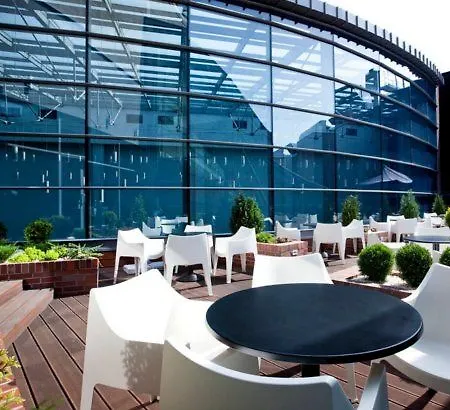 Qubus Hotel
